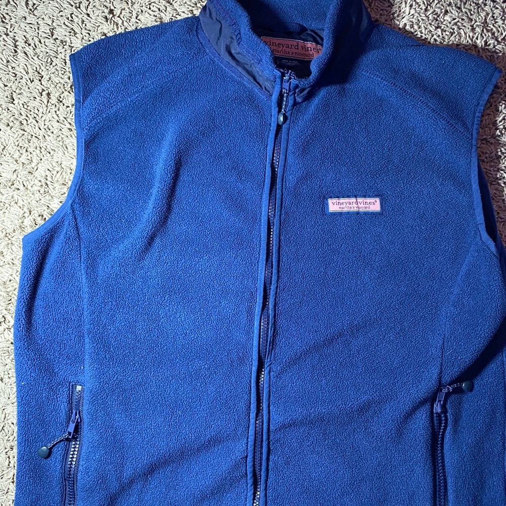 Classic Vineyard vines fleece vest